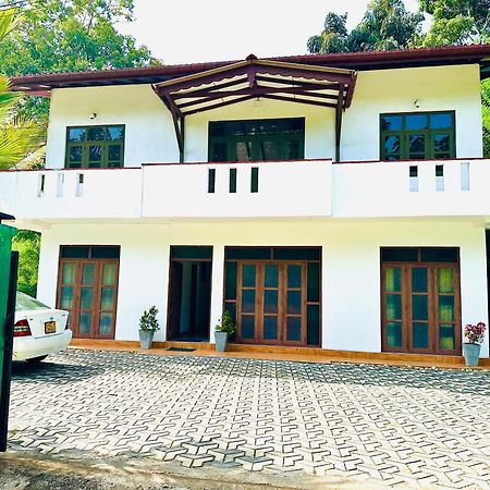 La Riya Ella - 05 Minutes To Ella Town Bed & Breakfast Exterior photo